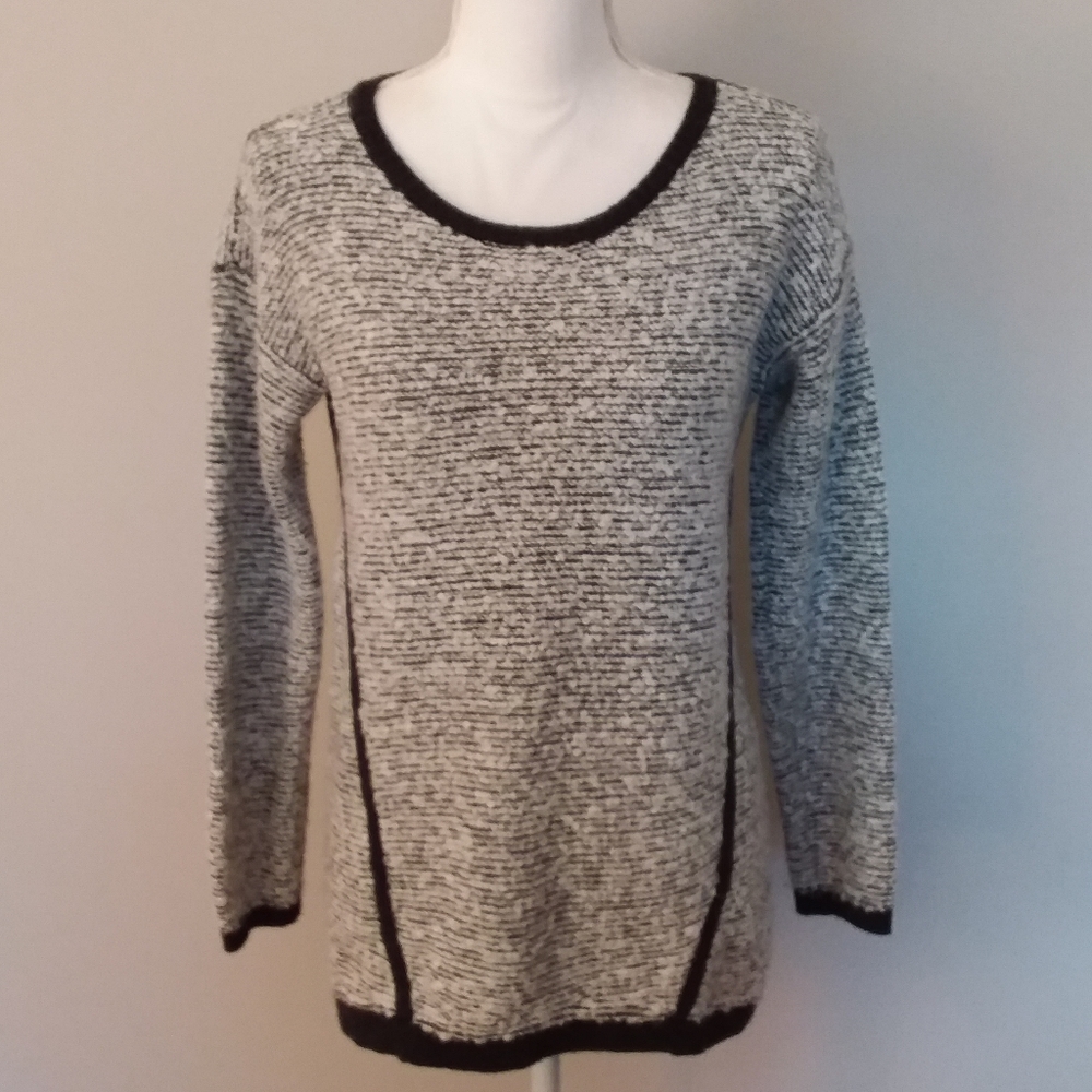 Lou & Grey Black and Grey Marl High Low Sweater